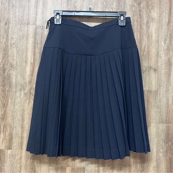 ommy Hilfiger Navy Pleated Tennis Skirt - Picture 2 of 8